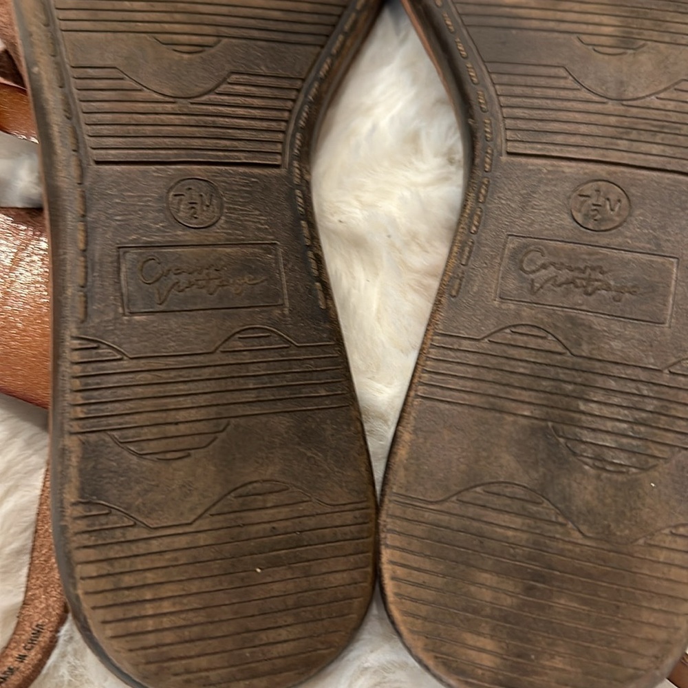 Sandals - Picture 7 of 7